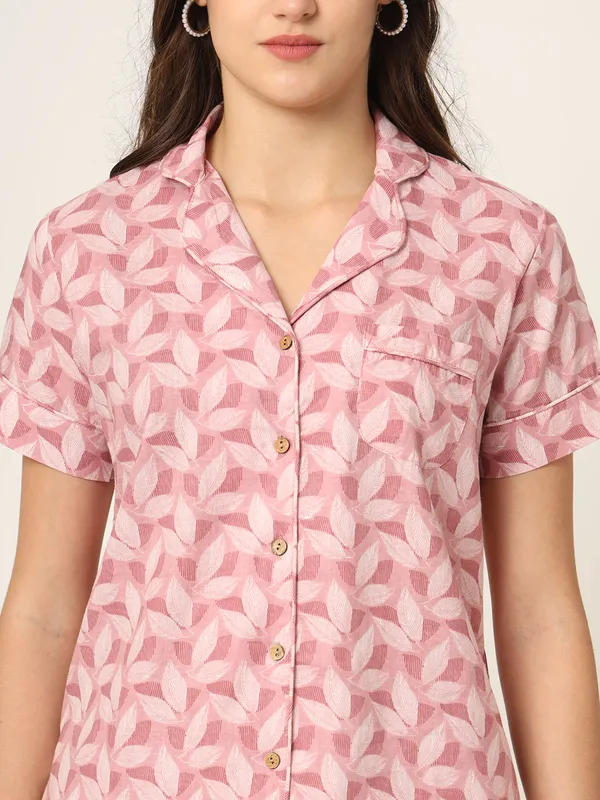 Pink_Printed_Pure_Cotton_Regular_Night_Suit_For_Women