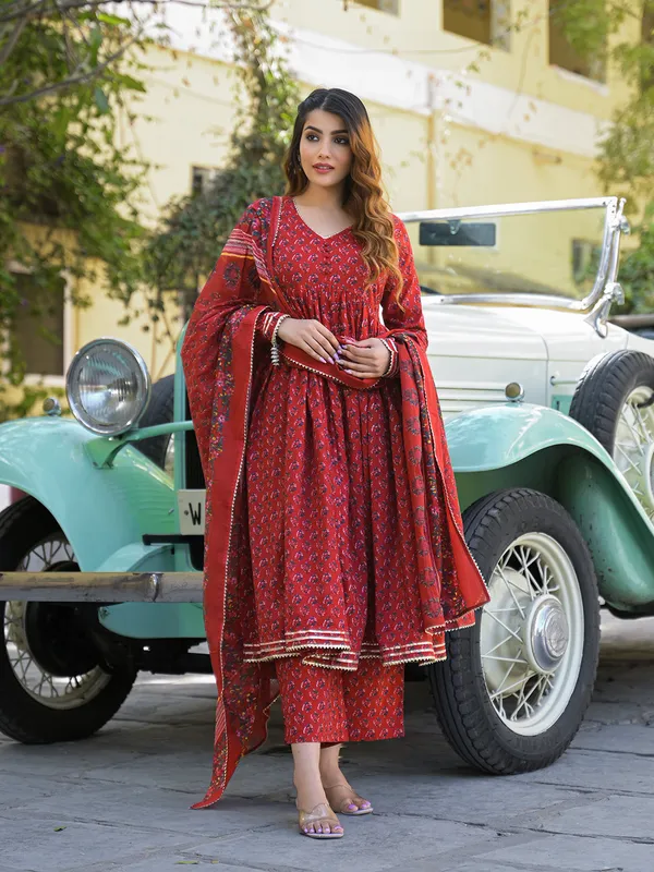 Red_Floral_Cotton_Printed_Anarkali_Kurta_Pant_With_Dupatta_For_Women
