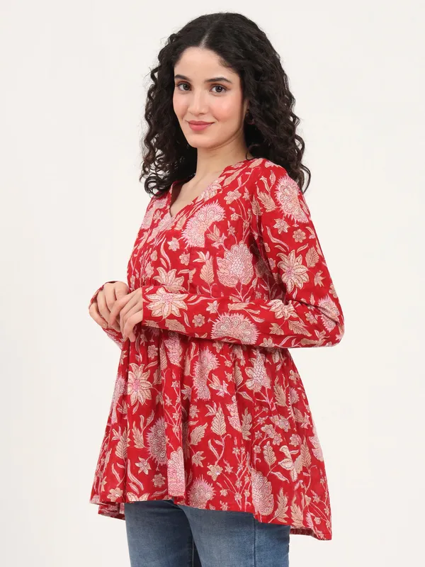 Red_Floral_Printed_V_Neck_Cotton_Top_For_Women