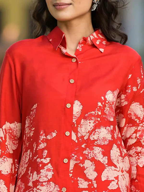 Red_Hand_Painted_Muslin_Co-Ord_Set_For_Women