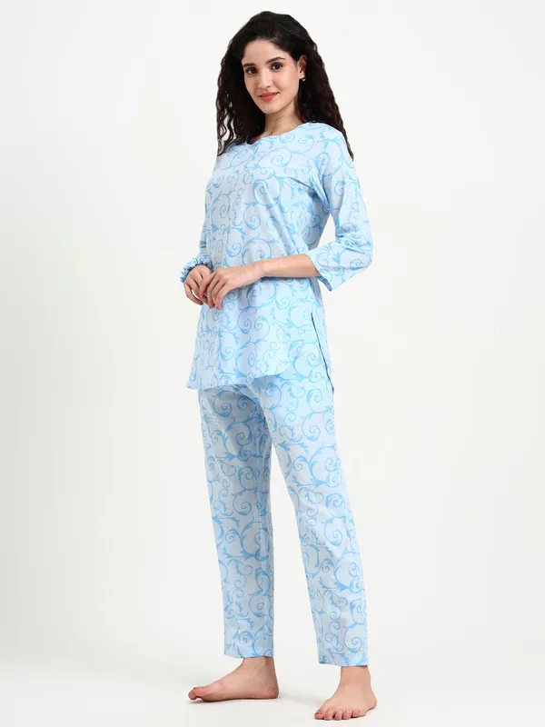 Sky_Blue_Floral_Print_Cotton_Night_Suit_For_Women