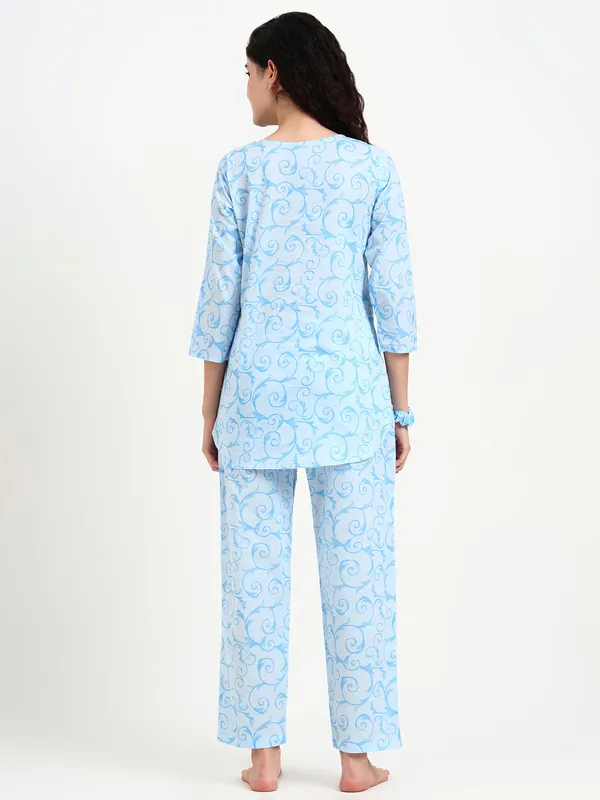 Sky_Blue_Floral_Print_Cotton_Night_Suit_For_Women