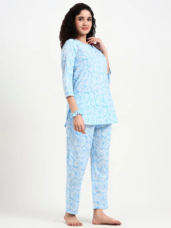 Sky_Blue_Floral_Print_Cotton_Night_Suit_For_Women