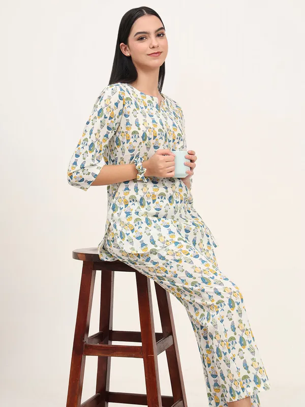 White_Cotton_Printed_Night_Suit_Set_For_Women