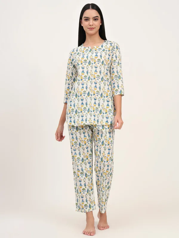 White_Cotton_Printed_Night_Suit_Set_For_Women