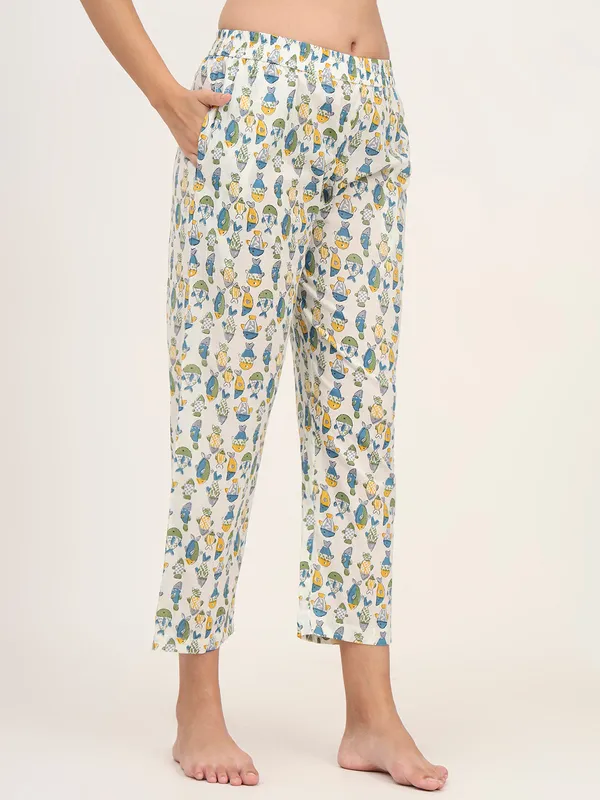 White_Cotton_Printed_Night_Suit_Set_For_Women