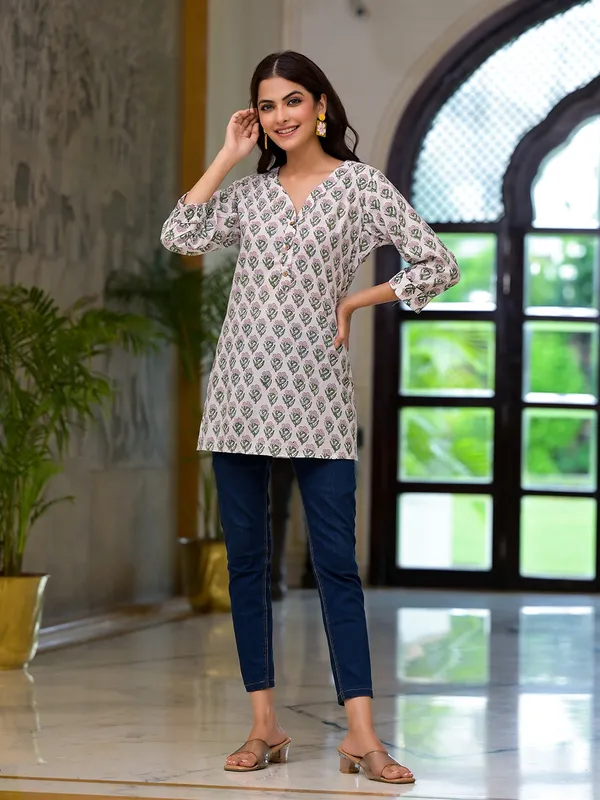 White_Floral_Print_Pure_Cotton_A-Line_Top_For_Women