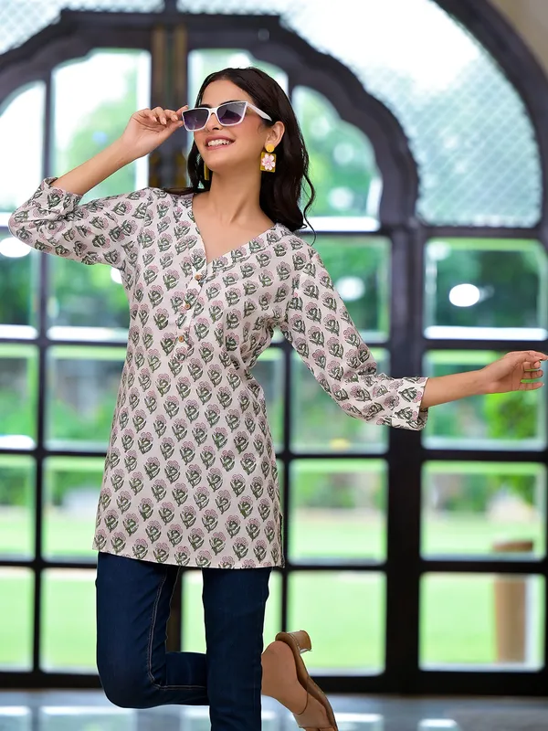 White_Floral_Print_Pure_Cotton_A-Line_Top_For_Women