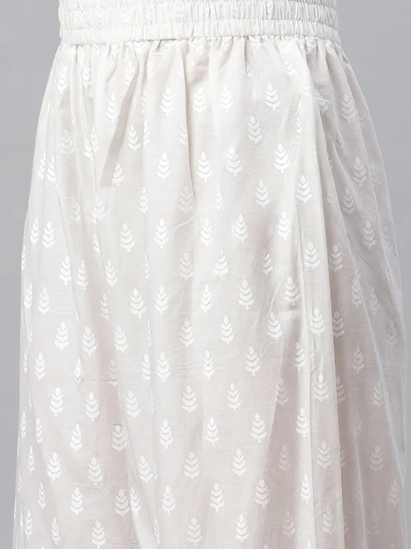 White_Khari_Print_Cotton_Kurti_With_Palazzo_Set_For_Women