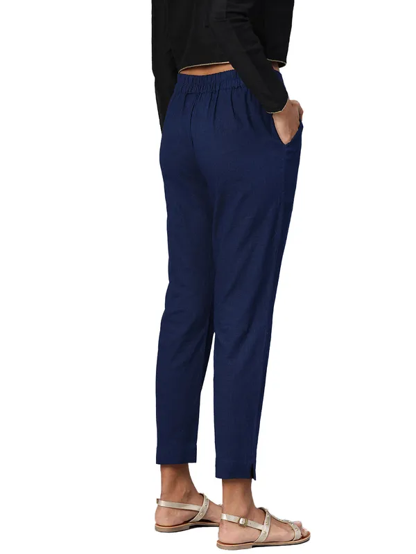 Navy_Blue_Straight_Fit_Solid_Regular_Trousers_For_Women
