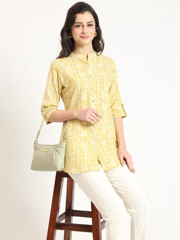 Yellow_Cotton_Fabric_Straight_Top_For_Women