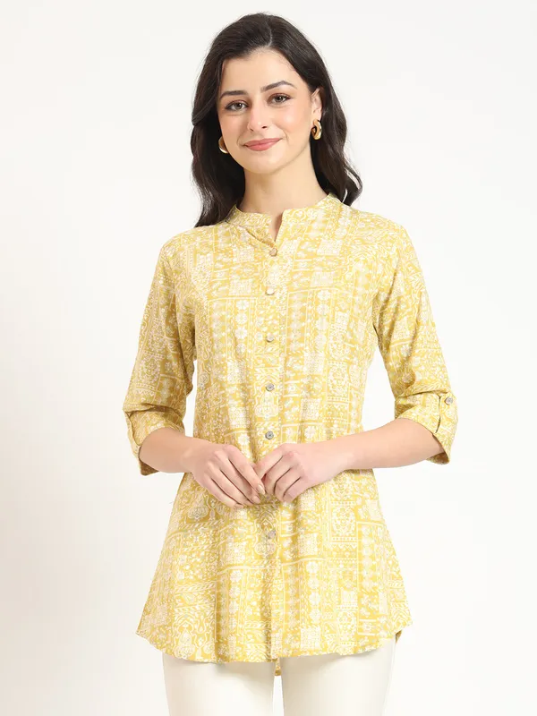 Yellow_Cotton_Fabric_Straight_Top_For_Women