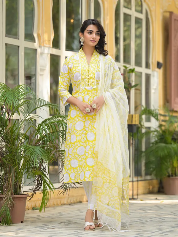 Yellow_Hand_Block_Print_Pure_Cotton_Straight_Kurta_Set_For_Women
