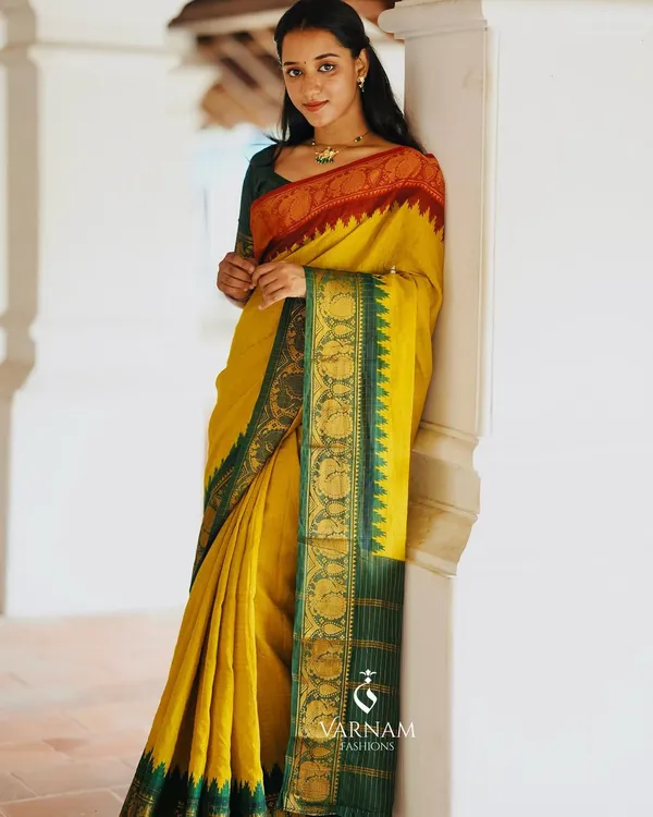 Premium_Yellow_Soft_Silk_Saree_with_Rich_Pallu_and_All-Over_Jacquard_Work