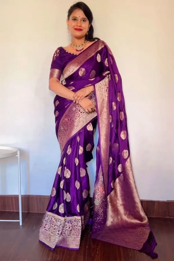 Premium_Purple_Soft_Silk_Saree_with_Rich_Pallu_and_All-Over_Jacquard_Work