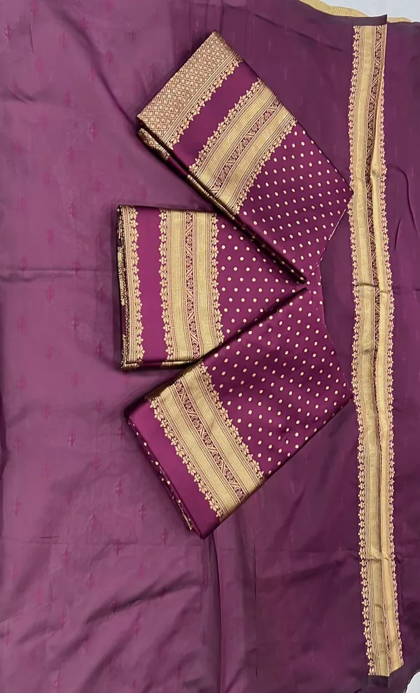Premium_Maroon_Soft_Silk_Saree_with_Rich_Pallu_and_All-Over_Jacquard_Work