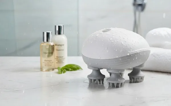 White_Plastic_Hair_Scalp_Massager_For_Men_And_Women