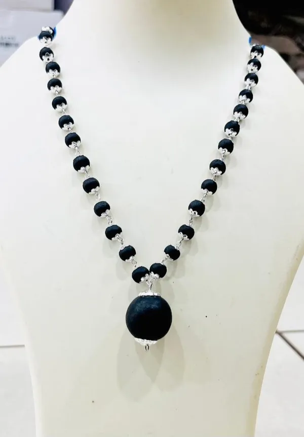 Karungali_Silver_Malai_With_Pendant_For_Unisex