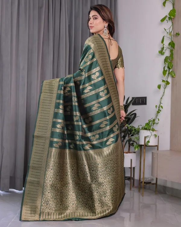 Green_Traditional_Woven_Zari_Saree
