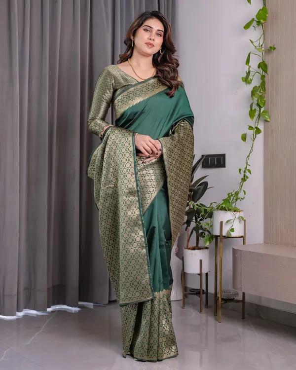 Green_Banarasi_Silk_Jacquard_Saree