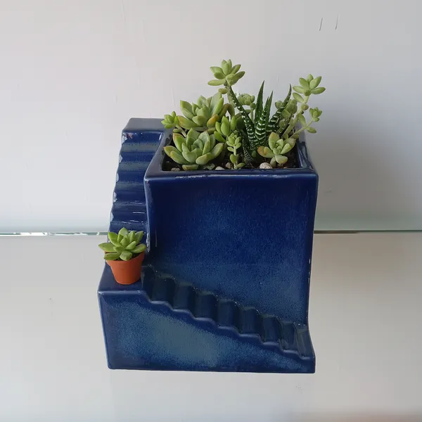 Elevator__Planter_Ceramic_Blue