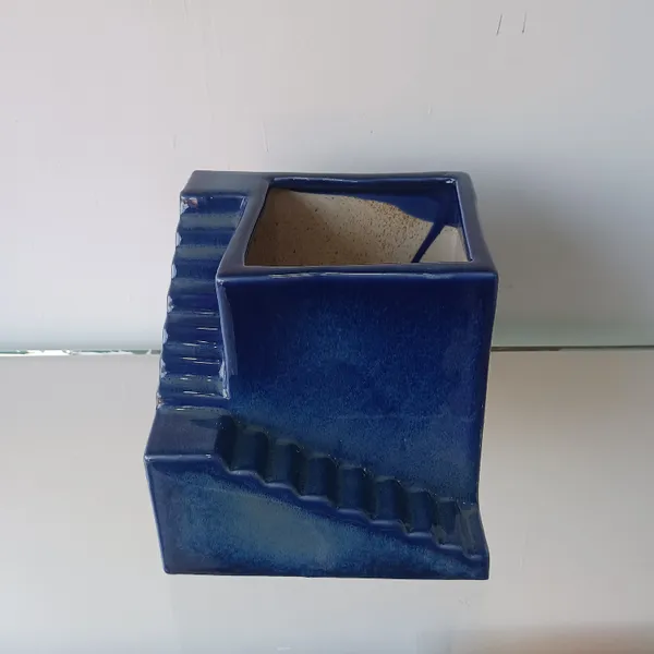Elevator__Planter_Ceramic_Blue