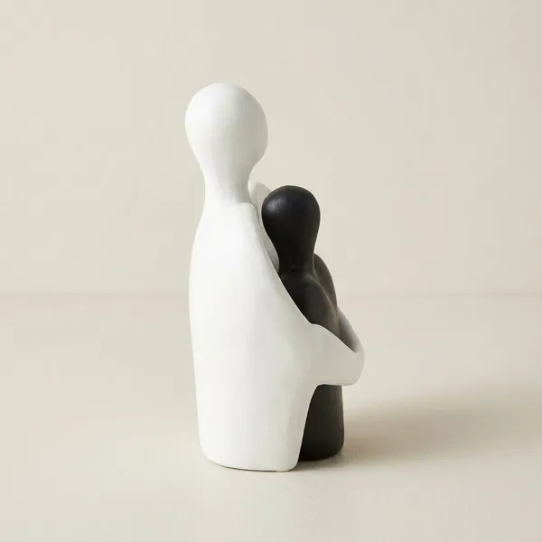 Eternal_Embrace_Ceramic_Couple_Decoratives