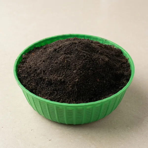 Vermicompost_Black_Brown_Organic_Matter