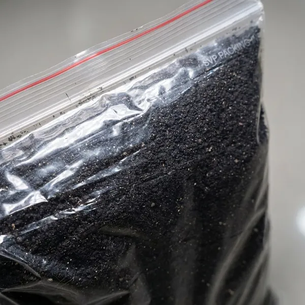 Organic_Potting_Mixture_brown_black