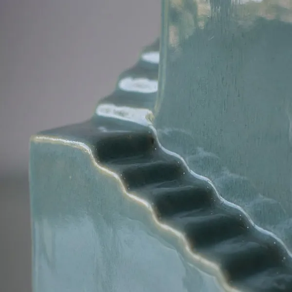 Elevator_Planter_Gray_Ceramic