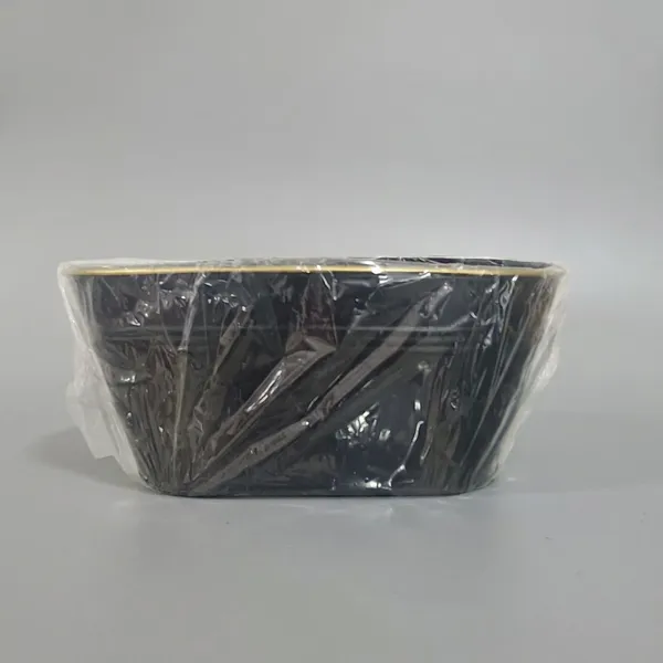 Metal_Railing_Planter_Black_Decoratives