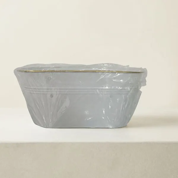 Metal_Railing_Planter__White_Decoratives