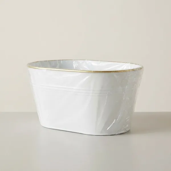 Metal_Railing_Planter__White_Decoratives