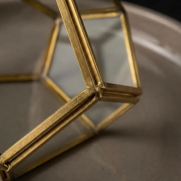 Octagon_Terrarium_Glass_And_Metal