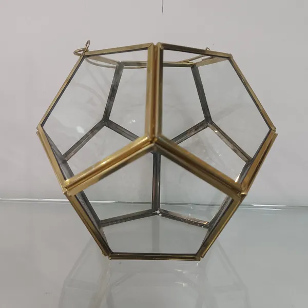 Octagon_Terrarium_Glass_And_Metal