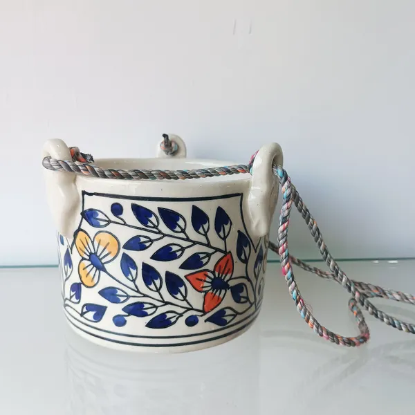 Hanging_Basket_Ceramic_Planter_white