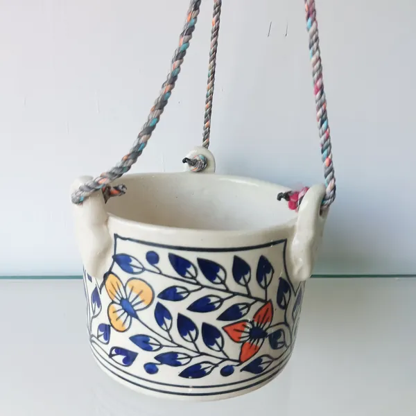 Hanging_Basket_Ceramic_Planter_white
