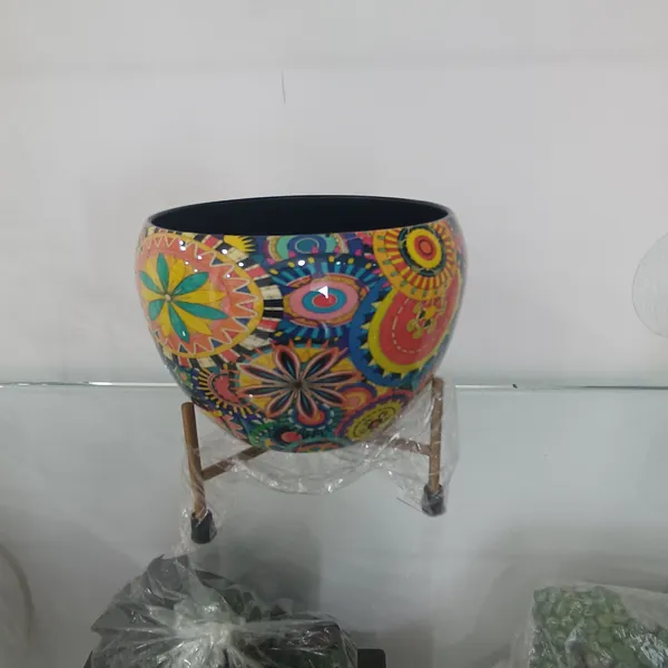 Apple_planter_with_stand