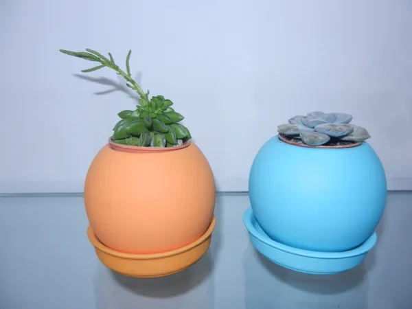 Petalia_ball_type_ceramic_planter