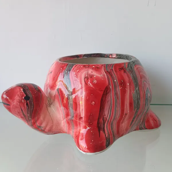 Kurma_Shanta_tortoise_ceremic_planter_red