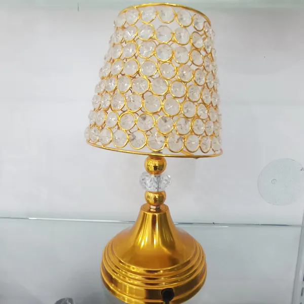 Decorative_Golden_metal_Lamp