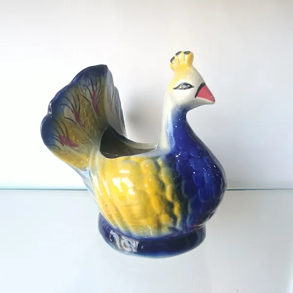 Dancing_Pecock_ceremic_planter