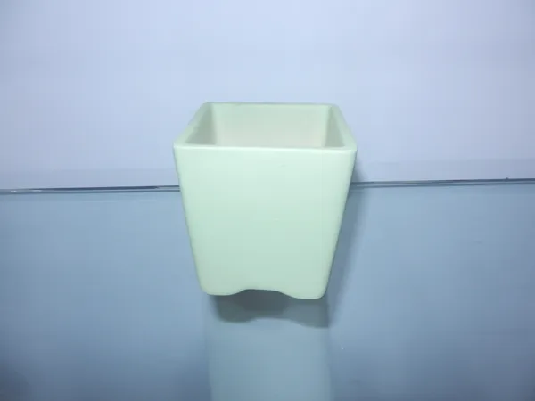 Calys_3in_ceremic_planter