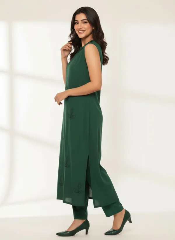 Forest_Green_Rayon_Fabric_Embroidered_Straight_Kurta_With_Pants_For_Women