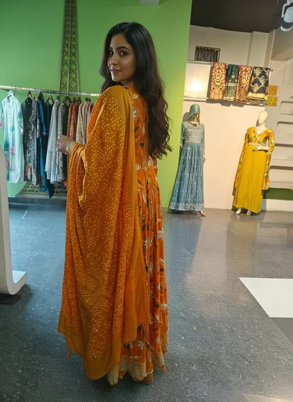 Saffron_Pure_Muslin_Fabric_Saffron_Garden_Heritage_Anarkali_3_Piece_Set_For_Women