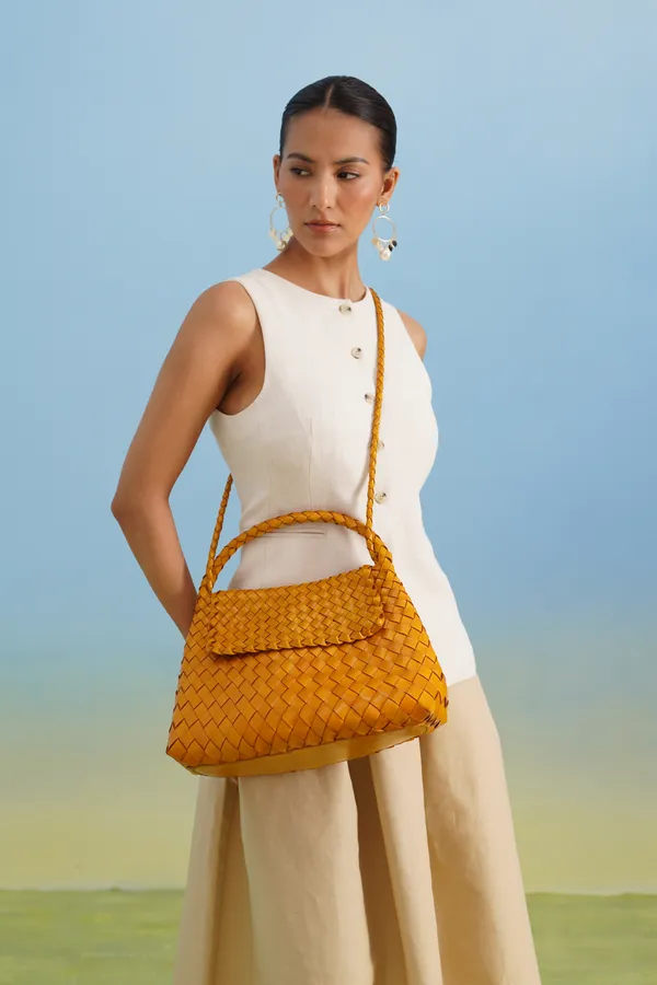 Amber_Glow_Premium_Leather_Tote_Bag_For_Women
