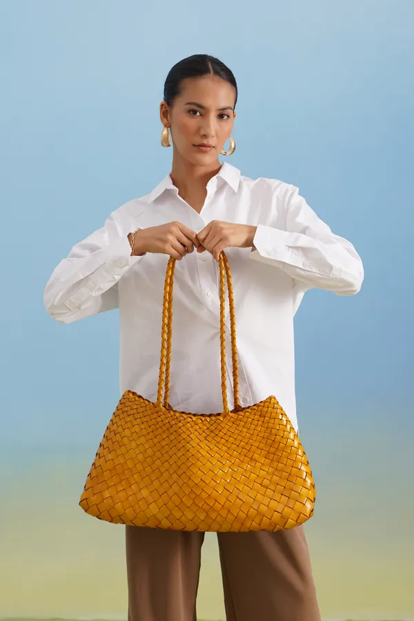 Amber_Glow_Premium_Leather_Tote_Bag_For_Women