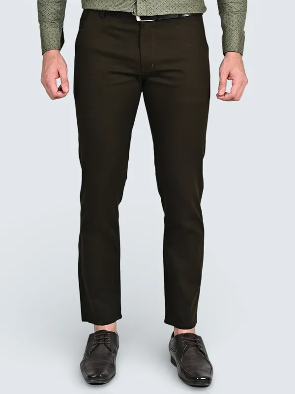 Olive_Cotton_Blend_Relaxed_Fit_Casual_Trouser_For_Men