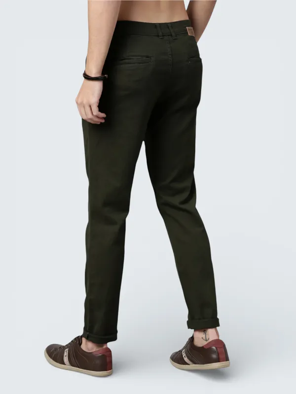Olive_Cotton_Blend_Relaxed_Fit_Casual_Trouser_For_Men