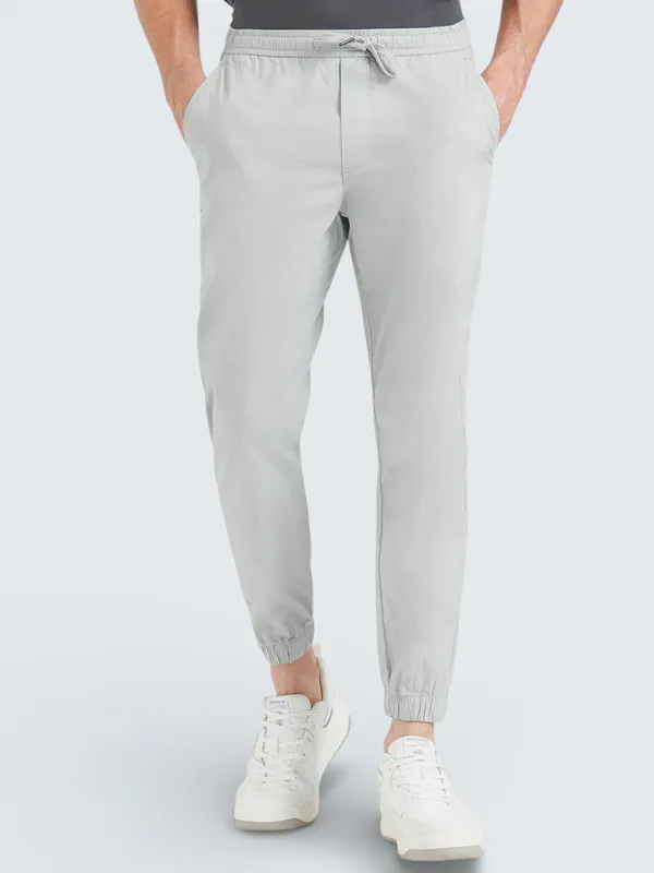 Light_Grey_Cotton_Mid-Rise_Stretchable_Slim_Fit_Casual_Jogger_For_Men